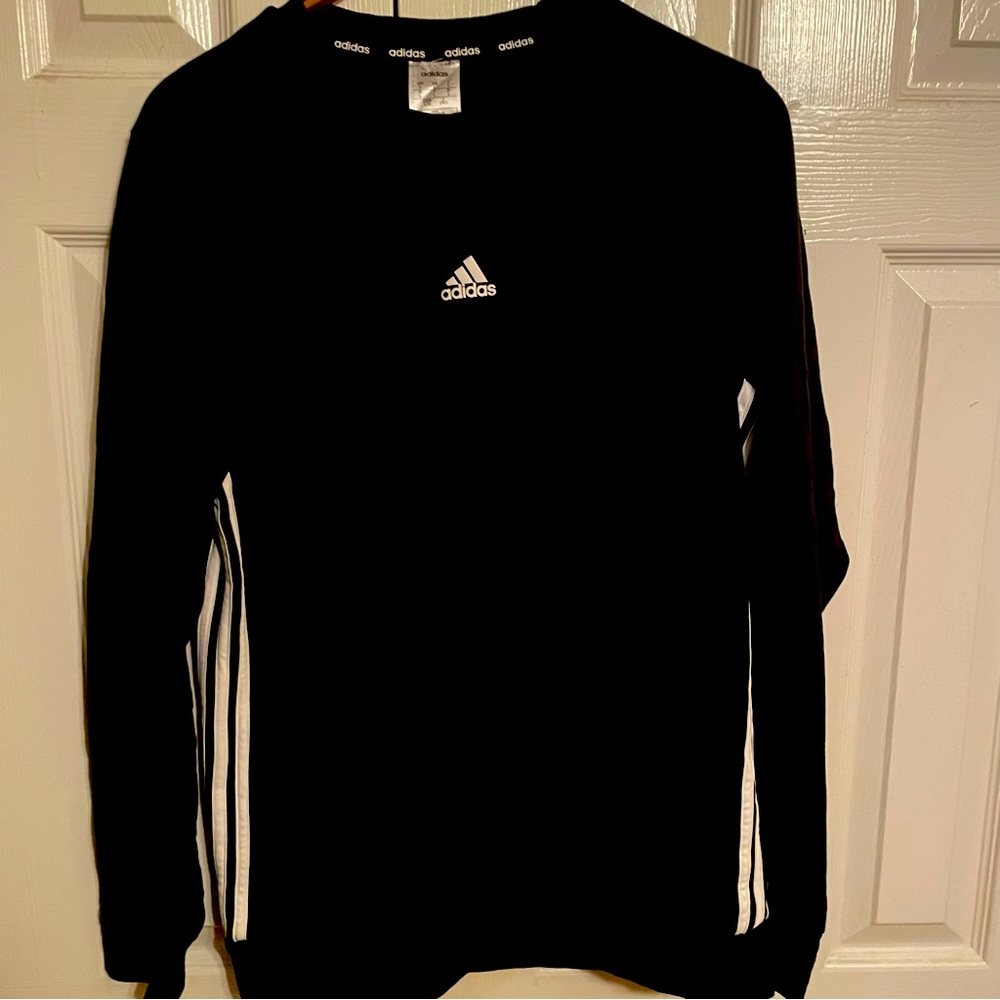 Adidas large men’s activewear long sleeve shirt.
